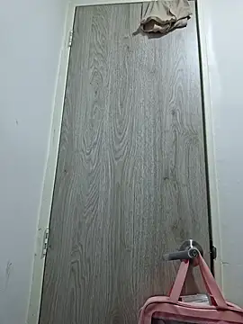 Snapshot of Mia_Rosex chatting on February 10, 2026, 5:33 am Mia Rosex online show from February 10, 2026, 5:33 am