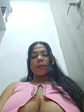 Snapshot of Mia_Rosex chatting on February 24, 2026, 6:00 am Mia Rosex online show from February 24, 2026, 6:00 am