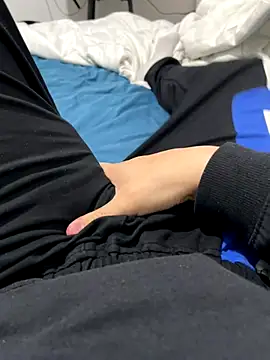 Daisuke 01 online show from December 16, 2025, 4:06 am