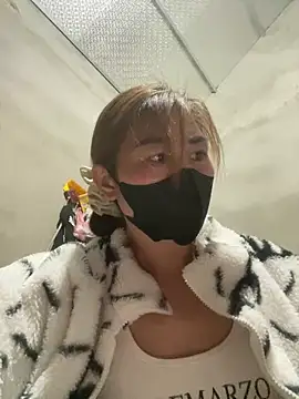 Snapshot of meganmeo chatting on April 18, 2026, 10:10 pm meganmeo online show from April 18, 2026, 10:10 pm