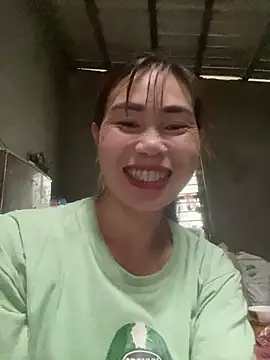 Snapshot of meganmeo chatting on April 26, 2026, 3:26 am meganmeo online show from April 26, 2026, 3:26 am