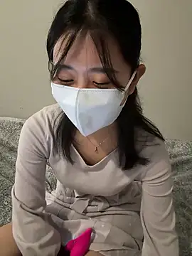 Minagi Shizuku online show from December 21, 2025, 11:39 am