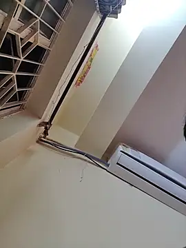 Snapshot of suv07_ chatting on November 23, 2025, 2:17 pm suv07 online show from November 23, 2025, 2:17 pm