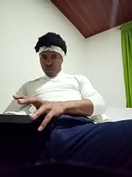 Snapshot of man_black_hot24 chatting on December 18, 2025, 11:00 pm man black hot24 online show from December 18, 2025, 11:00 pm