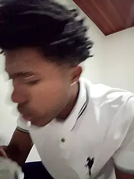 Snapshot of man_black_hot24 chatting on January 6, 2026, 2:37 am man black hot24 online show from January 6, 2026, 2:37 am