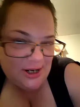 Tasmine online show from November 24, 2025, 1:33 pm