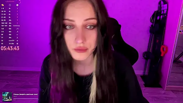 Meowluly online show from April 18, 2026, 8:29 am