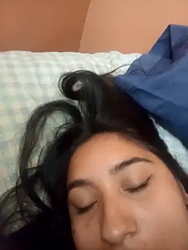 Bizcochitoc4 online show from February 8, 2026, 5:11 am