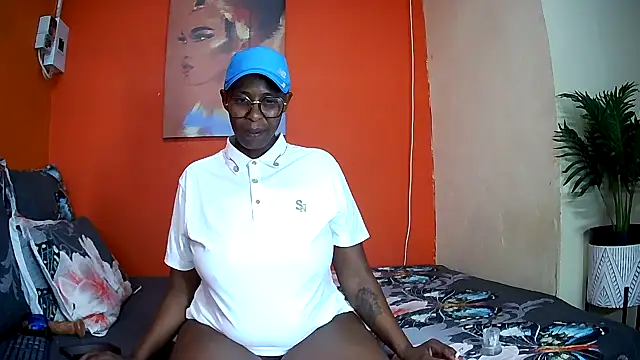 Snapshot of SexyCurves9 chatting on April 4, 2026, 8:17 pm SexyCurves9 online show from April 4, 2026, 8:17 pm