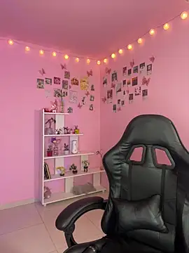 Davne  online show from February 12, 2026, 11:22 pm