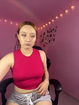Snapshot of Davne_ chatting on May 28, 2026, 11:24 pm Davne online show from May 28, 2026, 11:24 pm
