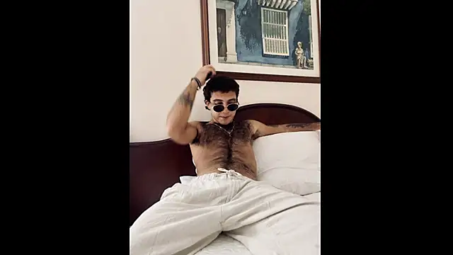 Snapshot of oceanboy_vibe chatting on November 25, 2025, 4:23 am oceanboy vibe online show from November 25, 2025, 4:23 am