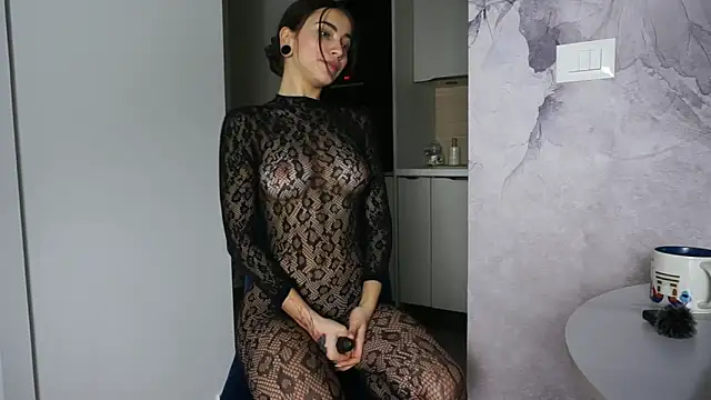 LianixLoverx online show from December 13, 2025, 10:48 pm