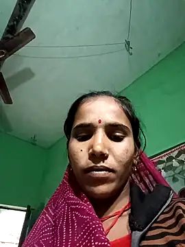 Snapshot of Uma_sain chatting on February 2, 2026, 12:04 pm Uma sain online show from February 2, 2026, 12:04 pm