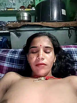 Snapshot of Uma_sain chatting on February 8, 2026, 9:45 am Uma sain online show from February 8, 2026, 9:45 am