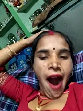 Snapshot of Uma_sain chatting on February 10, 2026, 2:43 pm Uma sain online show from February 10, 2026, 2:43 pm