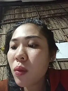 Snapshot of Lin-kute98 chatting on May 16, 2026, 12:37 pm Lin-kute98 online show from May 16, 2026, 12:37 pm