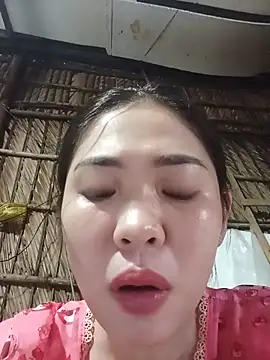 Snapshot of Lin-kute98 chatting on May 19, 2026, 10:38 pm Lin-kute98 online show from May 19, 2026, 10:38 pm