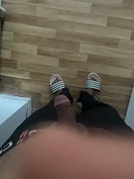 kamal974 online show from April 15, 2026, 6:42 am