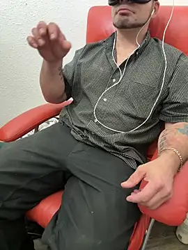 Snapshot of 2addictivelyhorny chatting on March 8, 2026, 6:17 am 2addictivelyhorny online show from March 8, 2026, 6:17 am