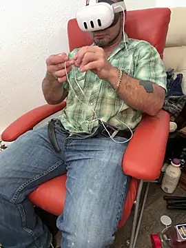 Snapshot of 2addictivelyhorny chatting on March 10, 2026, 2:22 pm 2addictivelyhorny online show from March 10, 2026, 2:22 pm