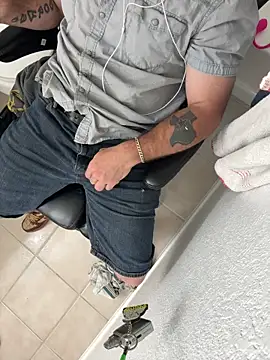 Snapshot of 2addictivelyhorny chatting on April 9, 2026, 12:54 am 2addictivelyhorny online show from April 9, 2026, 12:54 am