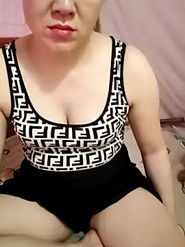 Snapshot of Lily-ross22 chatting on May 22, 2026, 10:59 pm Lily-ross22 online show from May 22, 2026, 10:59 pm