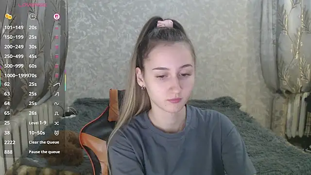 Ave Costly online show from December 21, 2025, 4:47 pm