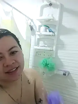 Reynpau19 online show from November 25, 2025, 10:10 pm