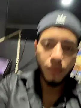 Snapshot of tratosucio chatting on December 1, 2025, 6:13 pm tratosucio online show from December 1, 2025, 6:13 pm