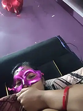 Snapshot of aarti03fb chatting on February 11, 2026, 7:02 am aarti03fb online show from February 11, 2026, 7:02 am