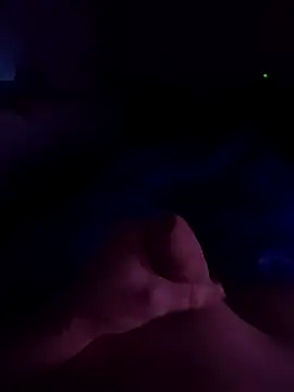 tomas111k online show from January 13, 2026, 6:18 am