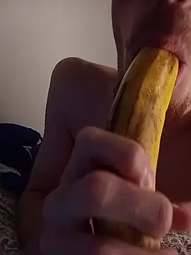 elias milo online show from December 2, 2025, 5:19 pm