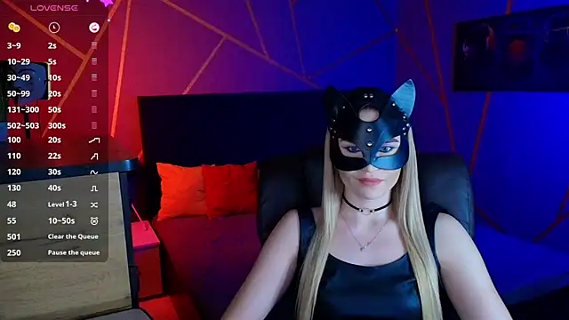  Sweet  Cat  online show from December 17, 2025, 12:11 pm