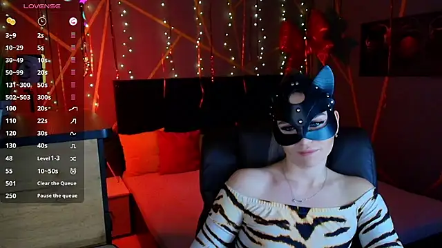  Sweet  Cat  online show from January 17, 2026, 6:44 pm