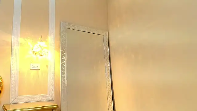 HallieStone online show from April 2, 2026, 12:14 pm