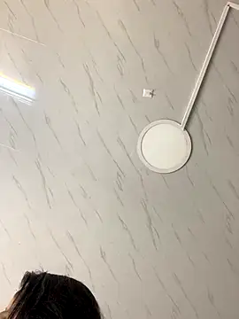 MelissaGill  online show from December 20, 2025, 3:13 am