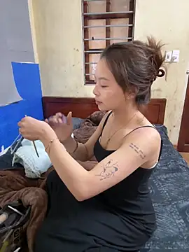 Snapshot of Yui-Ti chatting on November 28, 2025, 2:03 am Yui-Ti online show from November 28, 2025, 2:03 am