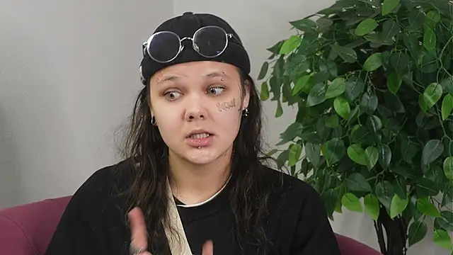 JettieDuree online show from November 30, 2025, 11:14 am