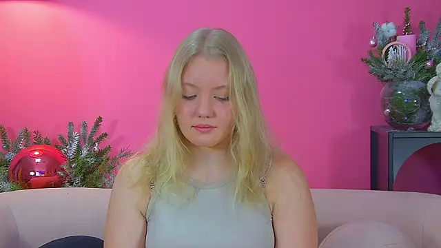 EmilyEvanse online show from December 15, 2025, 6:23 pm