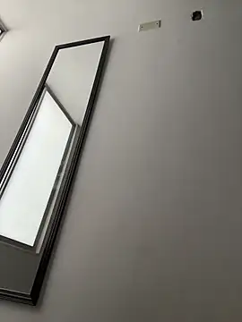 Miia moonn online show from December 22, 2025, 11:29 am