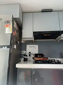 Snapshot of SaraAndrade_ chatting on February 21, 2026, 12:39 pm SaraAndrade online show from February 21, 2026, 12:39 pm