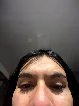 Snapshot of SaraAndrade_ chatting on April 10, 2026, 2:50 am SaraAndrade online show from April 10, 2026, 2:50 am