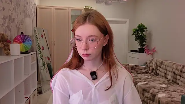 Snapshot of eva_aria chatting on July 7, 2026, 5:10 am eva aria online show from July 7, 2026, 5:10 am