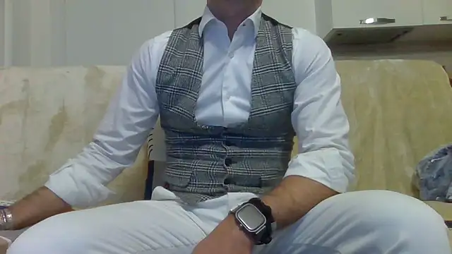 Snapshot of Eroshotlicker chatting on February 8, 2026, 9:18 pm Eroshotlicker online show from February 8, 2026, 9:18 pm