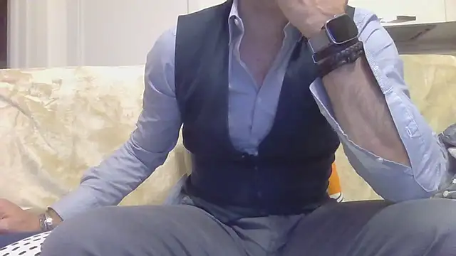 Snapshot of Eroshotlicker chatting on February 15, 2026, 10:17 pm Eroshotlicker online show from February 15, 2026, 10:17 pm