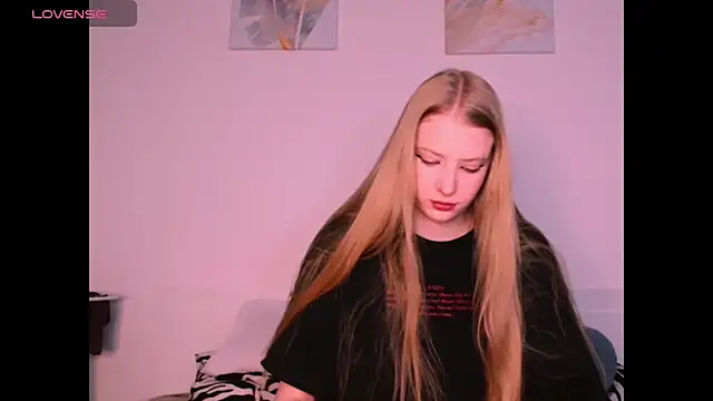  Milana Sparkl75  online show from January 8, 2026, 10:28 am