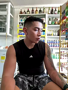 OliverWest04 online show from December 17, 2025, 8:59 pm