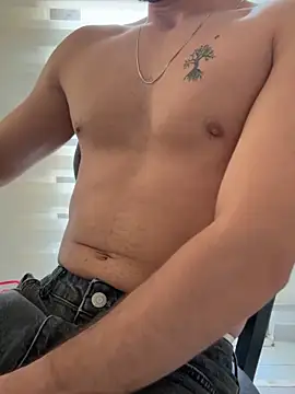 Snapshot of Bigefe chatting on February 25, 2026, 2:48 pm Bigefe online show from February 25, 2026, 2:48 pm