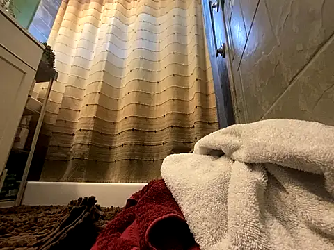 Snapshot of xxxenzo1 chatting on October 22, 2025, 12:11 am xxxenzo1 online show from October 22, 2025, 12:11 am